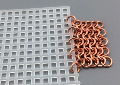 A New Idea for Starting a Chainmail Weave