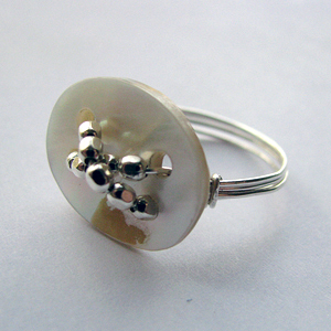 Button Ring