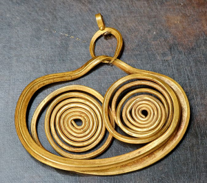 Judy Larson's Coiled Wire Jewelry Series Part 1 - Everything New is Old - , Classic Wire Jewelry, Coiling, Coiling Wire, Wire Coiling, Loops, Wire Loop, Wrapped Wire Loop, , Gold Earring