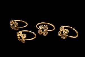 Judy Larson's Coiled Wire Jewelry Series Part 1 - Everything New is Old - , Classic Wire Jewelry, Coiling, Coiling Wire, Wire Coiling, Loops, Wire Loop, Wrapped Wire Loop, , Spiral rings