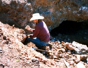 Dale Armstrong's Rockhounding - A Beginner's Guide - , General Education, , Amethyst find