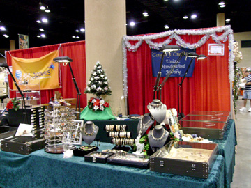 Dale Armstrong's Wire Jewelry Display and Booth Ideas - , Selling, Selling, Show Display