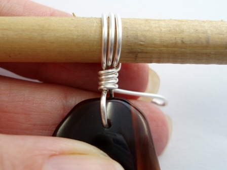 Abby Hook's Wire Wrapped Bail for Top-drilled Stones - Wrap the bail, Findings & Components, Toggles & Clasps, Earwire & Headpin, Findings, Clasps, Components, Loops, Wire Loop, Wrapped Wire Loop, Wire Wrapping, Wrapping, Wire Wrapping Jewelry, wrap the wire