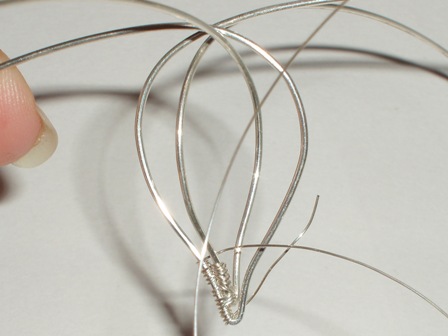 Abby Hook's Seed of Change Pendant - Bring the wire back, Wire Weaving, Weaving, Wire Weaving, Weaving Wire, weave up the frame