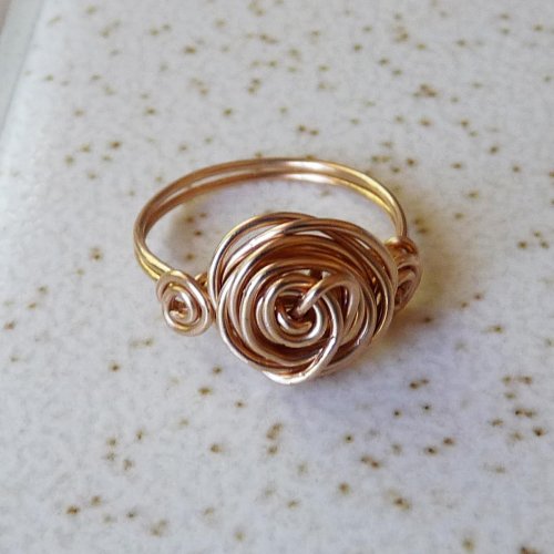 Rhonda Chase's Romantic Roses Wire Ring - , Contemporary Wire Jewelry, Spirals, Wire Spiral, Spiral Wire Wrap, Oxidizing Wire, Oxidizing, Antiquing Wire, Antiquing, Wire Wrapping, Wrapping, Wire Wrapping Jewelry, Finished ring.