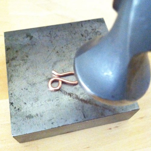 Kate Richbourg's Wire Hook Clasp  - , Findings & Components, Toggles & Clasps, Earwire & Headpin, Findings, Clasps, Components, Loops, Wire Loop, Wrapped Wire Loop, Using chasing hammer and bench block