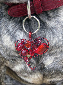 Tracey McKenzie's Wire Wrapped Pet Heart Charm - , Contemporary Wire Jewelry, Wire Wrapping, Wrapping, Wire Wrapping Jewelry, Beads, Craft wire heart on dog collar