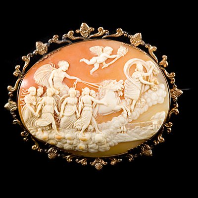 Judy Ellis's Tips for Wire Wrapping a Cameo - , Classic Wire Jewelry, Wire Wrapping, Wrapping, Wire Wrapping Jewelry, Antique Cameo