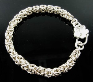 Marilyn Gardiner's Buying Jump Rings Part 1    Avoiding Pitfalls - , Chain Maille Jewelry, Making Chain, Chain Making , Chain maille bracelet